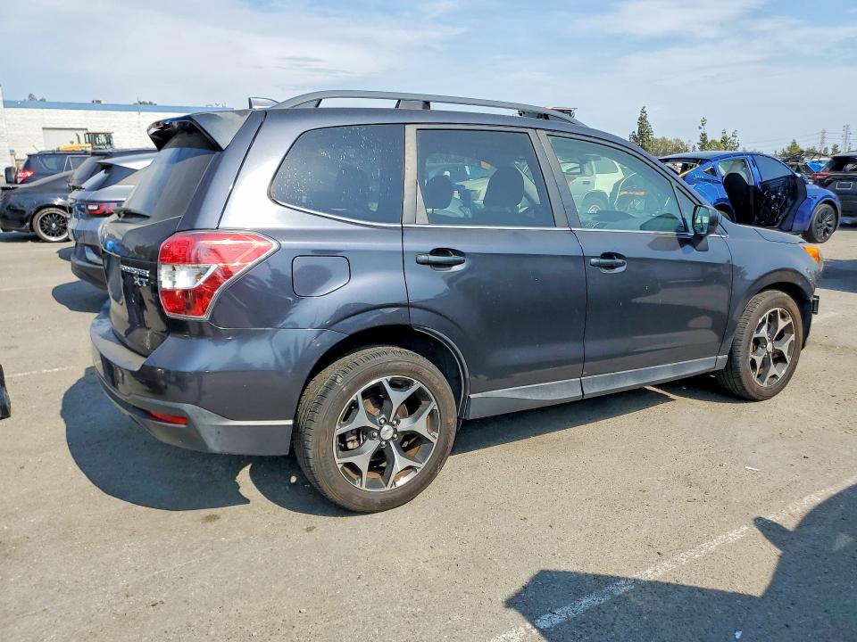 Продажа на аукционе авто 2016 Subaru Forester, vin: JF2SJGDC3GH411800, номер лота: 64759776