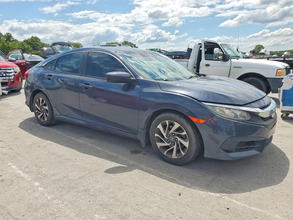2018 Honda Civic მანქანა იყიდება აუქციონზე, vin: 19XFC2F70JE001255, აუქციონის ნომერი: 63895466