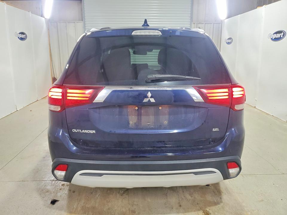 2020 Mitsubishi Outlander მანქანა იყიდება აუქციონზე, vin: JA4AD3A31LZ035935, აუქციონის ნომერი: 66303926