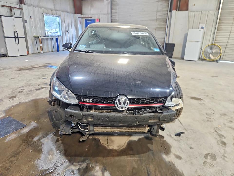64855746 :رقم المزاد ، 3VW5T7AU8HM051176 vin ، 2017 Volkswagen Gti مزاد بيع