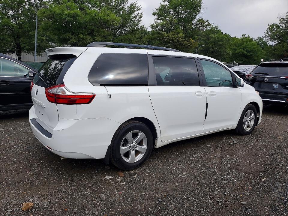 Продаж на аукціоні авто 2016 Toyota Sienna, vin: 5TDKK3DC3GS733059, номер лоту: 62691706