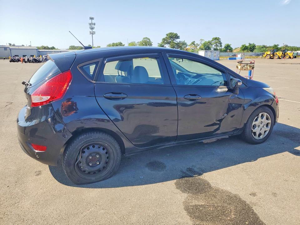2013 Ford Fiesta მანქანა იყიდება აუქციონზე, vin: 3FADP4EJ7DM157720, აუქციონის ნომერი: 64081406