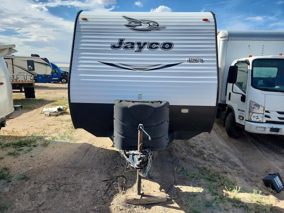 62295776 :رقم المزاد ، 1UJBJ0BN3J75V0462 vin ، 2018 Jayco Jay Flight Slx مزاد بيع