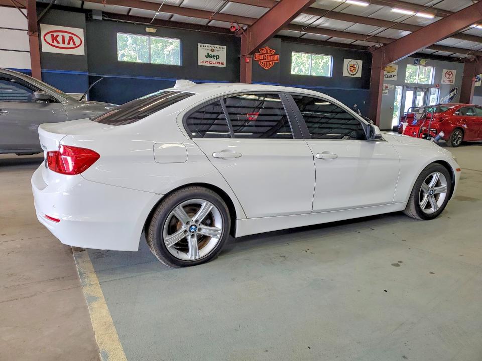 2015 Bmw 328 მანქანა იყიდება აუქციონზე, vin: WBA3A5C51FF608949, აუქციონის ნომერი: 66102766
