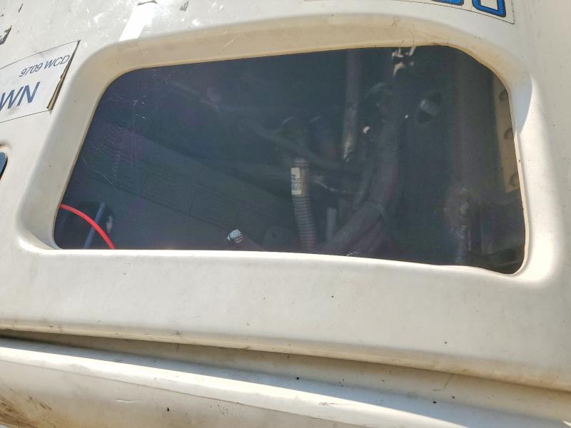 64015386 :رقم المزاد ، 1UYVS2489K6680137 vin ، 2019 Utility Vs2ra مزاد بيع