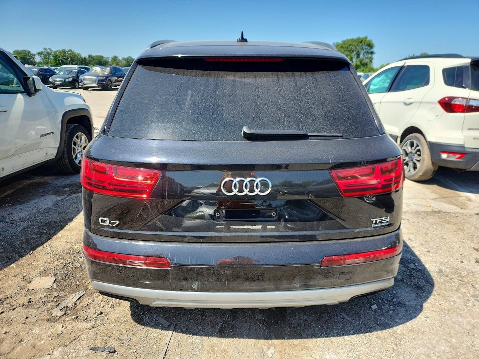 Продажа на аукционе авто 2017 Audi Q7, vin: WA1LABF7XHD045522, номер лота: 66118696