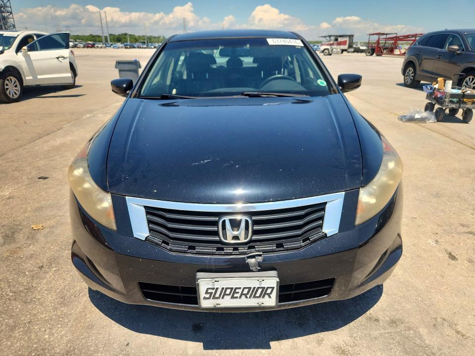 63740416 :رقم المزاد ، JHMCP26888C048551 vin ، 2008 Honda Accord مزاد بيع