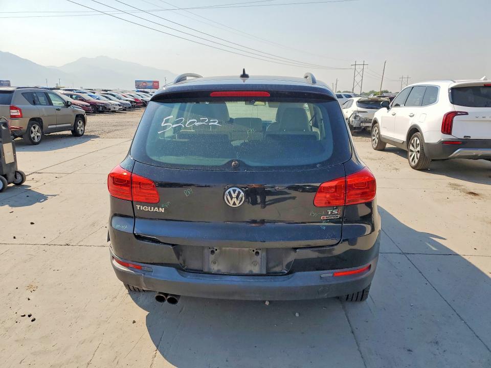 Продажа на аукционе авто 2017 Volkswagen Tiguan, vin: WVGBV7AXXHK004115, номер лота: 63516096