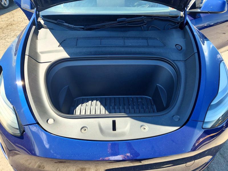 65495256 :رقم المزاد ، 7SAYGDEE2PF663031 vin ، 2023 Tesla Model Y مزاد بيع