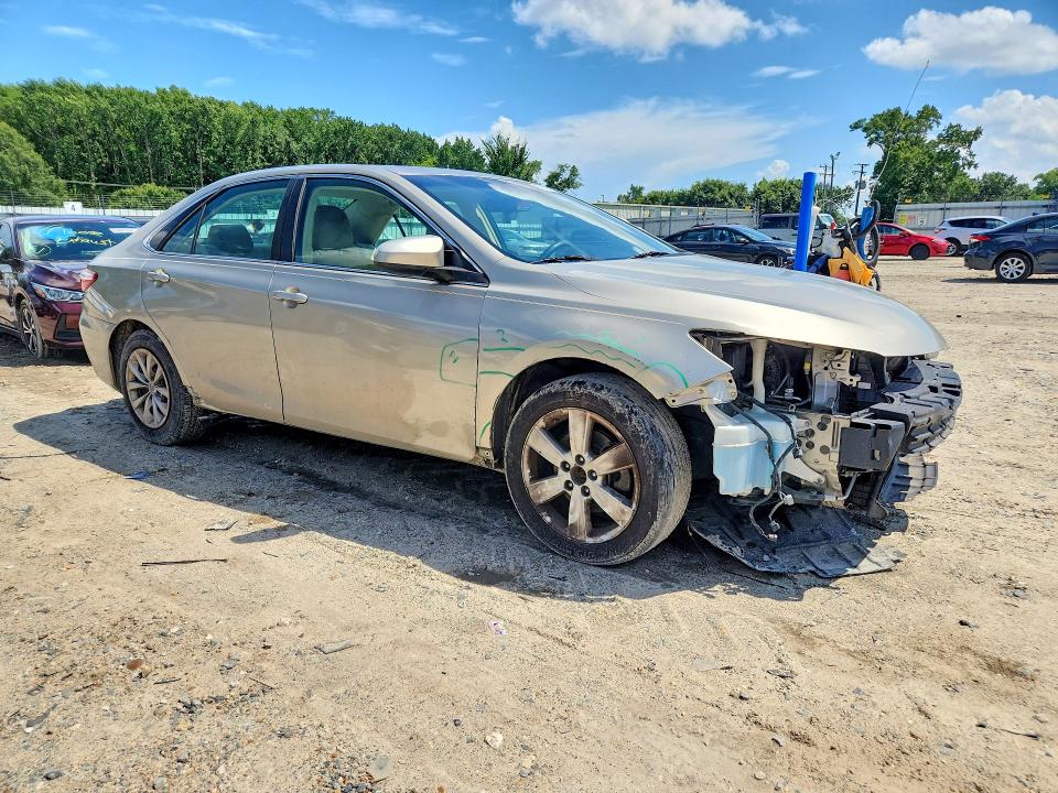 Aukcja sprzedaży 2015 Toyota Camry, vin: 4T1BF1FK6FU004122, numer aukcji: 62519176