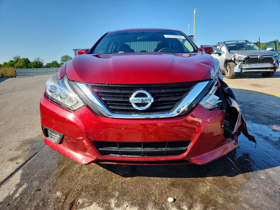 2018 Nissan Altima მანქანა იყიდება აუქციონზე, vin: 1N4AL3AP2JC476118, აუქციონის ნომერი: 63739256