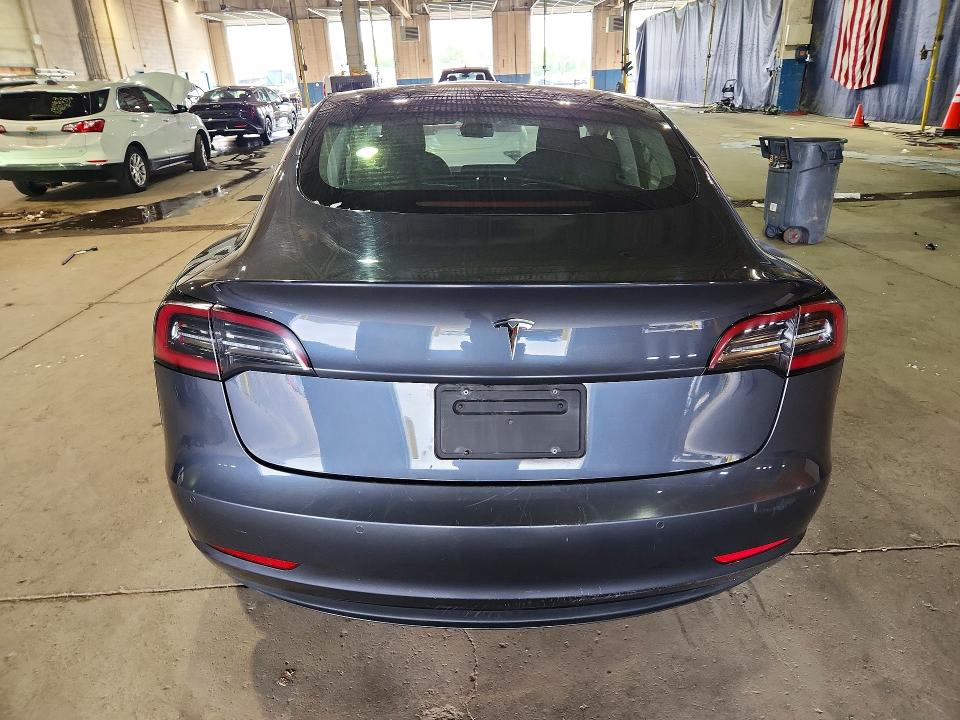 2022 Tesla Model 3 მანქანა იყიდება აუქციონზე, vin: 5YJ3E1EA8NF286159, აუქციონის ნომერი: 64272696