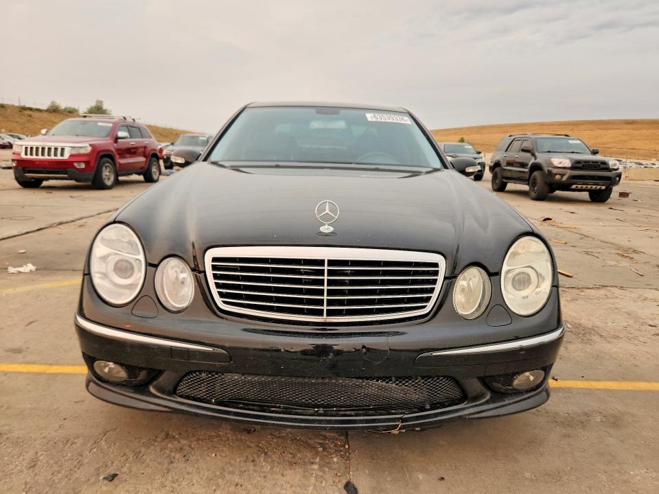 63539336 :رقم المزاد ، WDBUF76J65A622479 vin ، 2005 Mercedes-benz E مزاد بيع