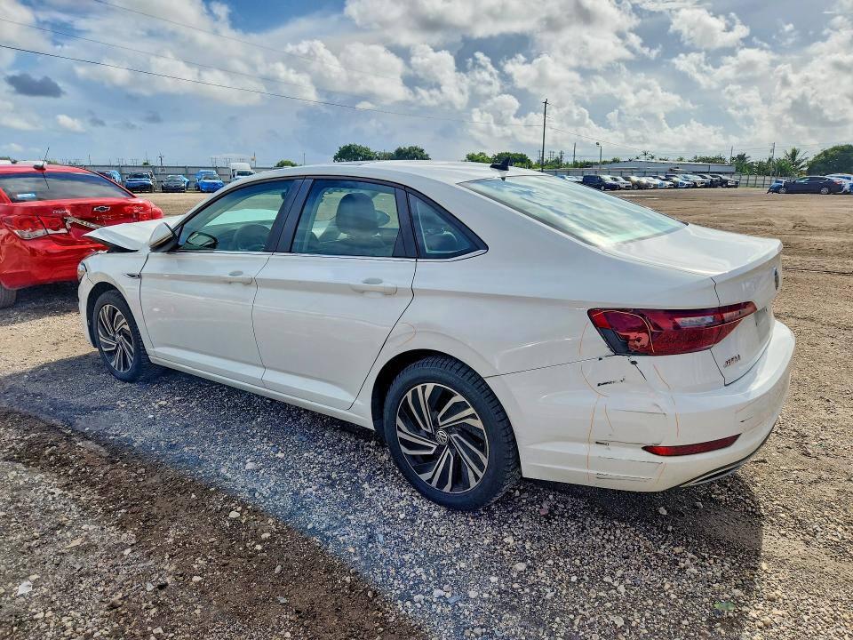 63676216 :رقم المزاد ، 3VWG57BU6MM008239 vin ، 2021 Volkswagen Jetta مزاد بيع