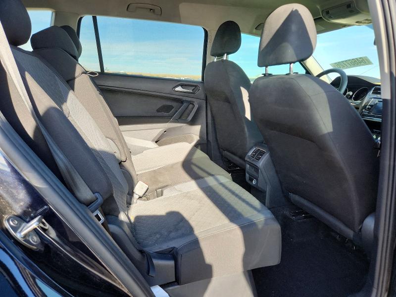 Продаж на аукціоні авто 2018 Volkswagen Tiguan, vin: 3VV1B7AX1JM190104, номер лоту: 64667726