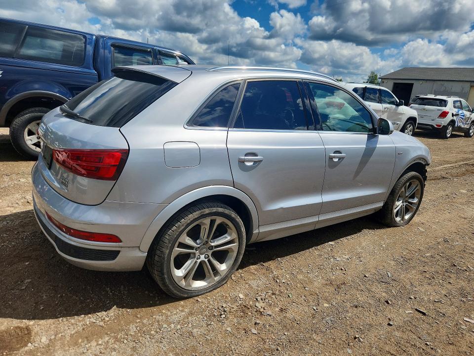64151776 :رقم المزاد ، WA1JCCFS2JR030291 vin ، 2018 Audi Q3 مزاد بيع
