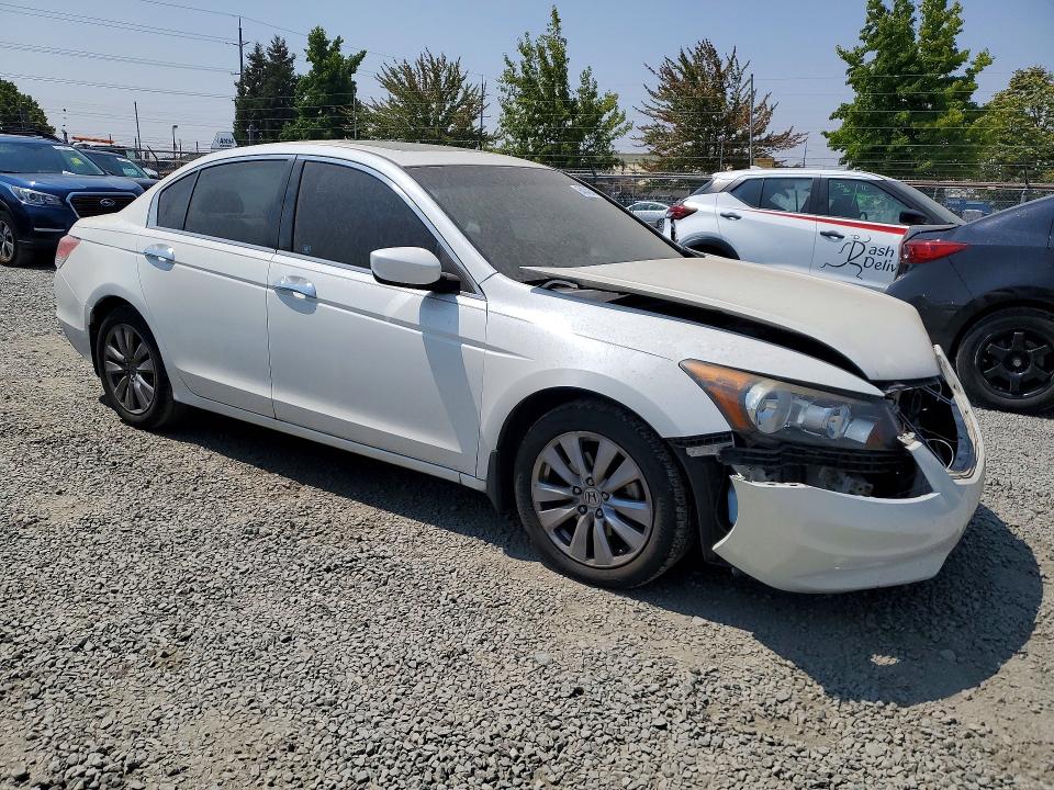 2012 Honda Accord მანქანა იყიდება აუქციონზე, vin: 1HGCP3F81CA038070, აუქციონის ნომერი: 64042416