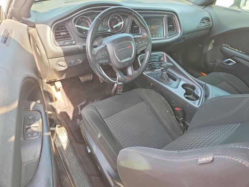 64140976 :رقم المزاد ، 2C3CDZBT2GH226113 vin ، 2016 Dodge Challenger مزاد بيع