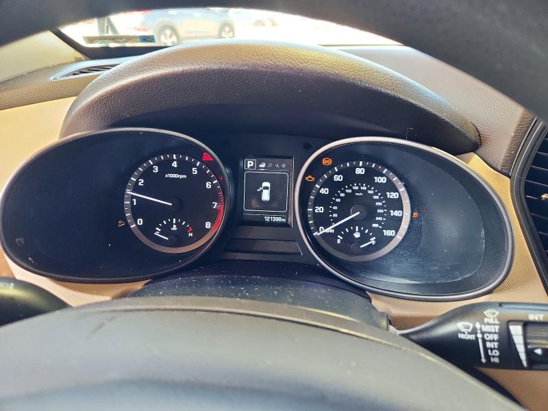 Продажа на аукционе авто 2017 Hyundai Santa Fe Sport, vin: 5NMZT3LB5HH004599, номер лота: 65385696
