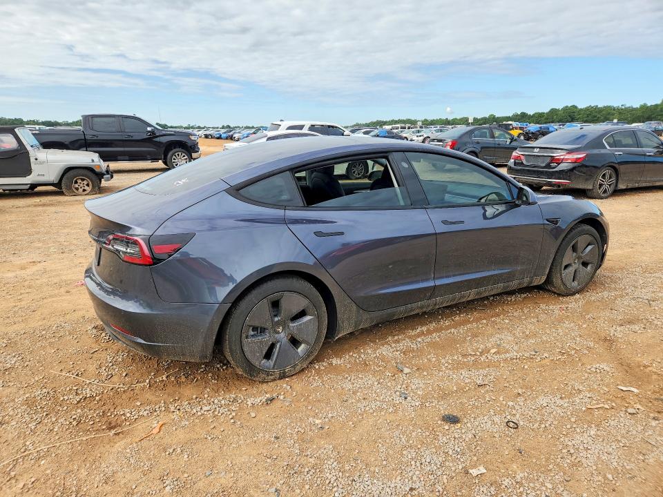 2022 Tesla Model 3 მანქანა იყიდება აუქციონზე, vin: 5YJ3E1EA5NF102781, აუქციონის ნომერი: 62590776