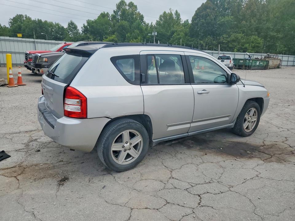 2010 Jeep Compass მანქანა იყიდება აუქციონზე, vin: 1J4NT4FB6AD589704, აუქციონის ნომერი: 65447066