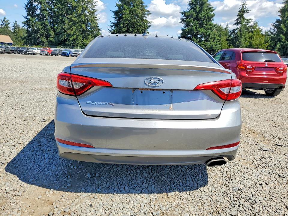 2015 Hyundai Sonata მანქანა იყიდება აუქციონზე, vin: 5NPE24AFXFH004515, აუქციონის ნომერი: 64283696