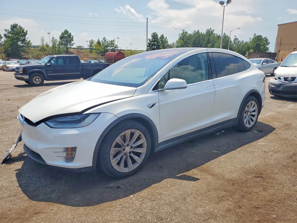 66119476 :رقم المزاد ، 5YJXCBE24HF075955 vin ، 2017 Tesla Model X مزاد بيع