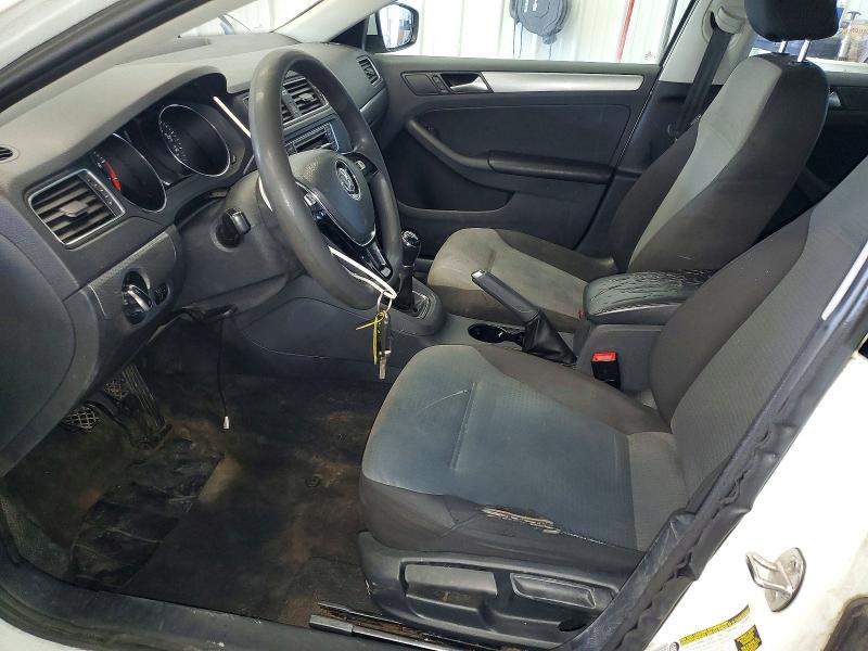 66904246 :رقم المزاد ، 3VW167AJ5HM241352 vin ، 2017 Volkswagen Jetta مزاد بيع