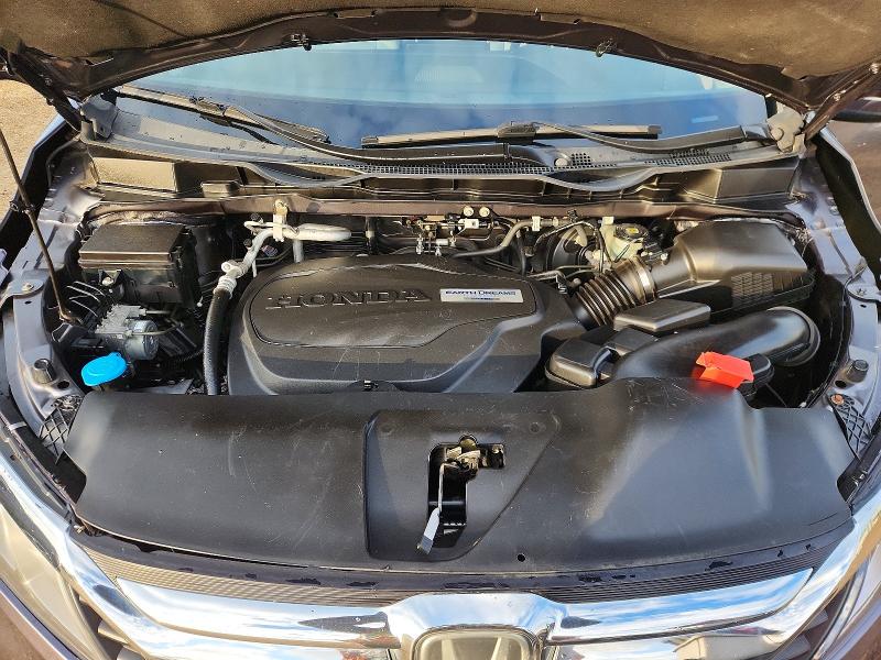 64099826 :رقم المزاد ، 5FNRL6H42JB501810 vin ، 2018 Honda Odyssey مزاد بيع