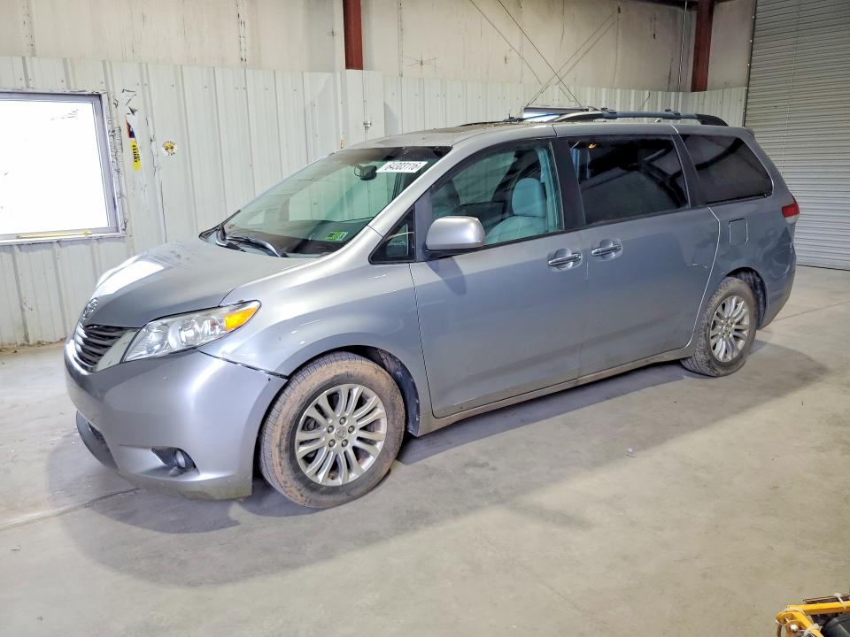 Auction sale of the 2014 Toyota Sienna, vin: 5TDYK3DC5ES411546, lot number: 64303116