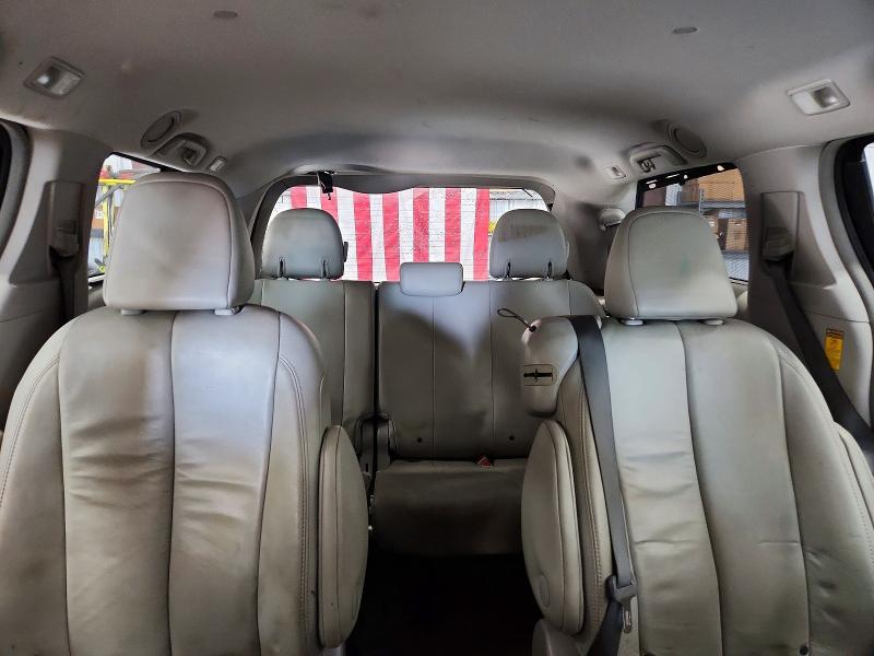 2014 Toyota Sienna მანქანა იყიდება აუქციონზე, vin: 5TDYK3DCXES486307, აუქციონის ნომერი: 67019586