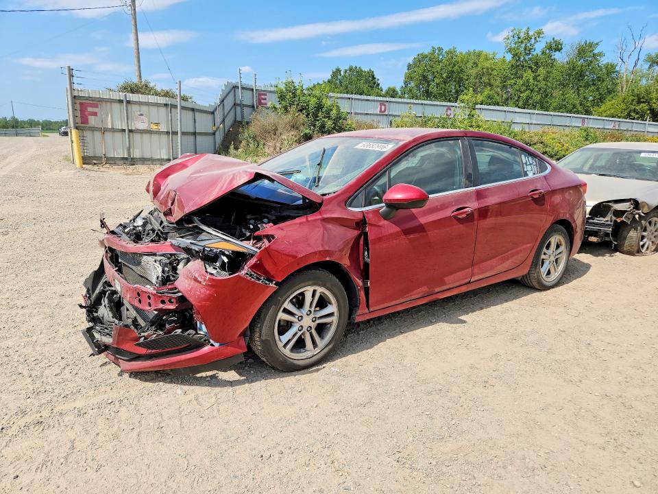 65682916 :رقم المزاد ، 1G1BE5SM5J7137508 vin ، 2018 Chevrolet Cruze مزاد بيع