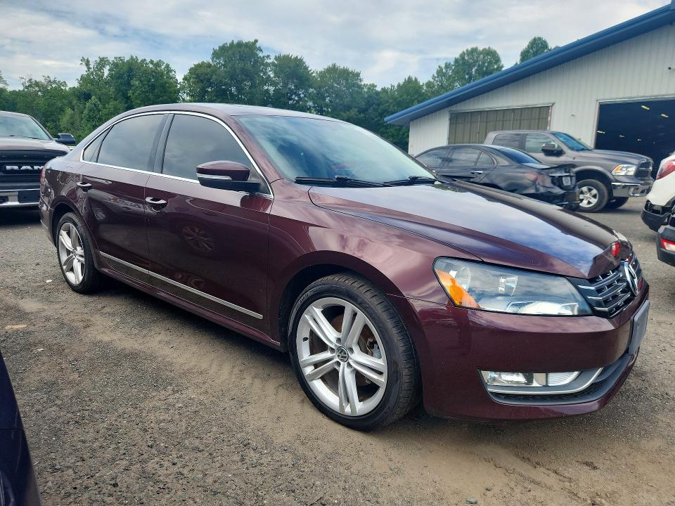 Продажа на аукционе авто 2013 Volkswagen Passat, vin: 1VWCN7A33DC093307, номер лота: 63936966