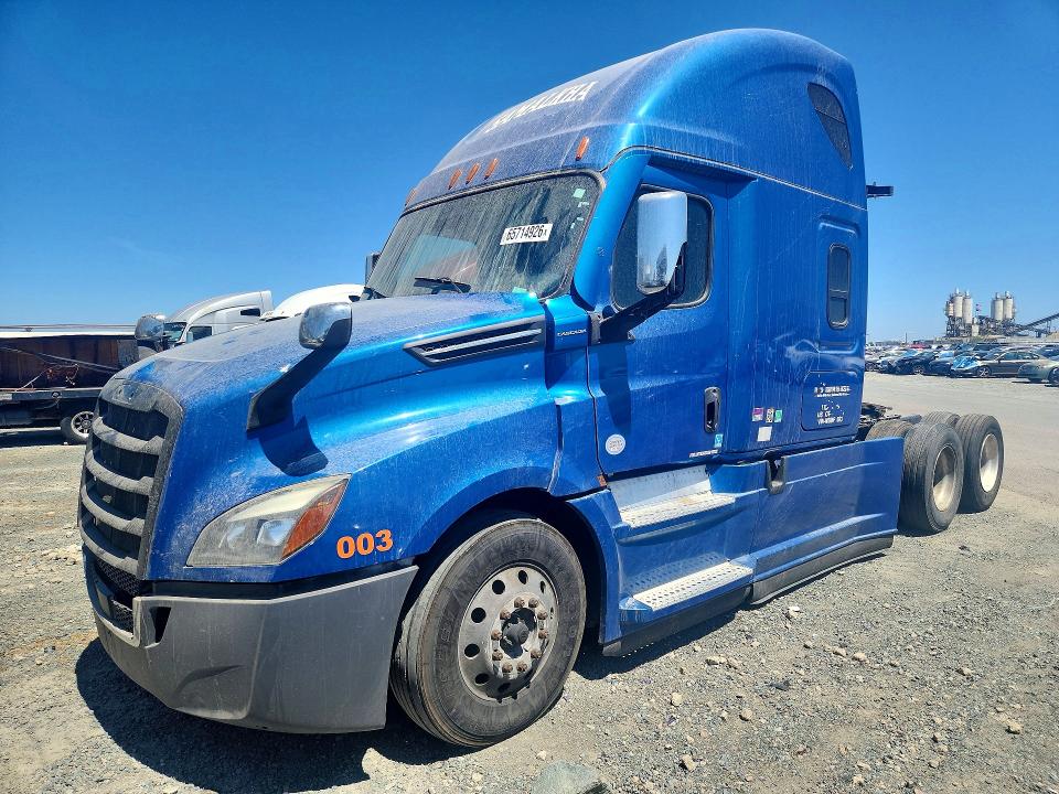 65714926 :رقم المزاد ، 3AKJHHDR0NSMF6583 vin ، 2022 Freightliner Cascadia 126 مزاد بيع