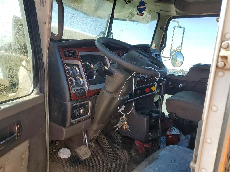 Продажа на аукционе авто 2006 Kenworth Construction, vin: 1XKWDB9X16R139444, номер лота: 63875286