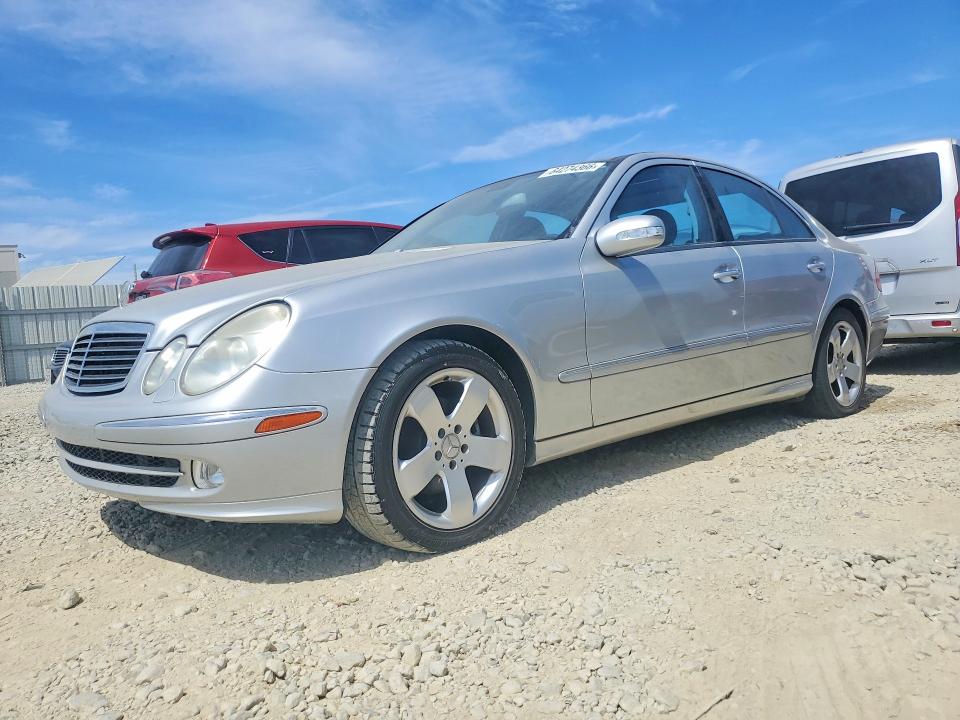 Продажа на аукционе авто 2005 Mercedes-benz E, vin: WDBUF65J85A649260, номер лота: 64274366