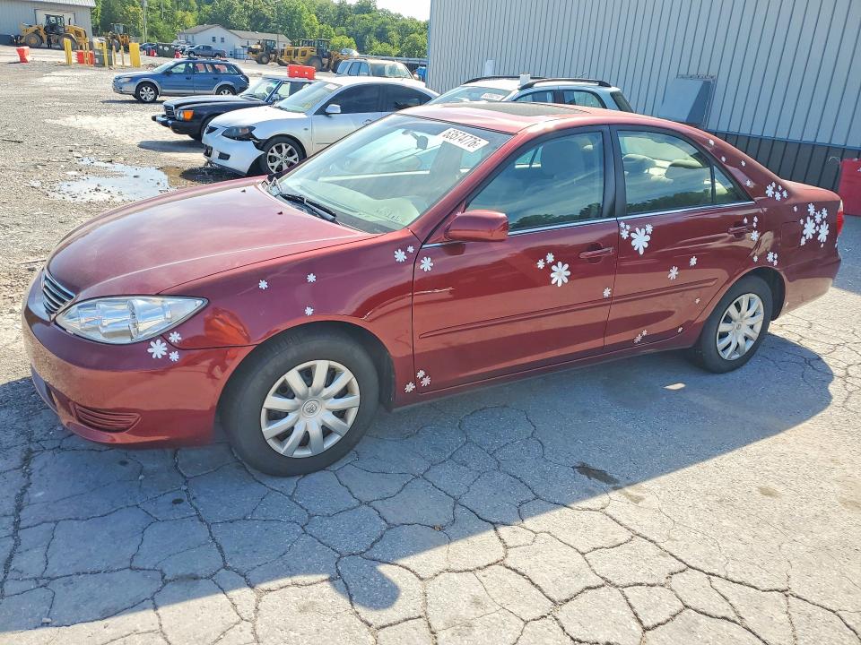 63574776 :رقم المزاد ، 4T1BE30K96U136444 vin ، 2006 Toyota Camry مزاد بيع