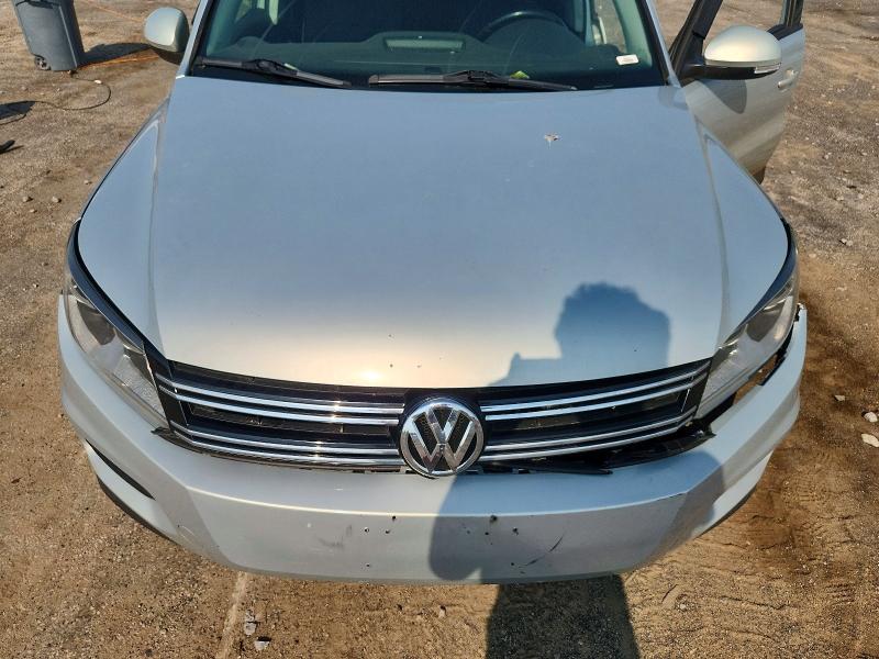 2015 Volkswagen Tiguan მანქანა იყიდება აუქციონზე, vin: WVGBV7AX7FW520387, აუქციონის ნომერი: 63900056