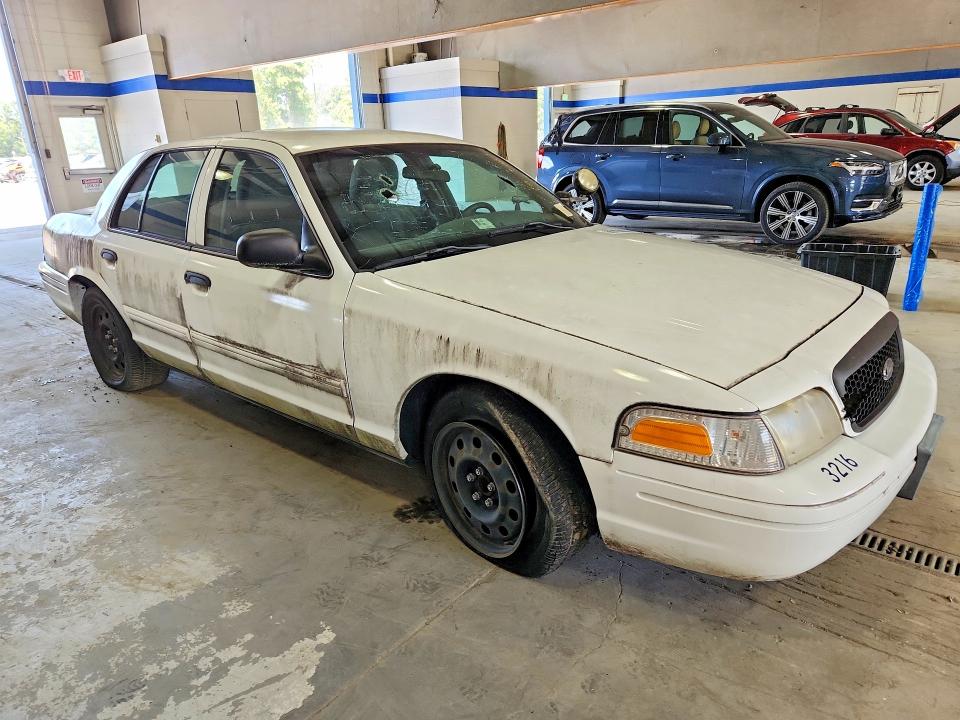 Продажа на аукционе авто 2011 Ford Crown Victoria, vin: 2FABP7BV4BX125325, номер лота: 66795056