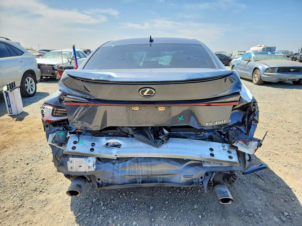 65652316 :رقم المزاد ، JTHGZ1B21M5040121 vin ، 2021 Lexus Is مزاد بيع
