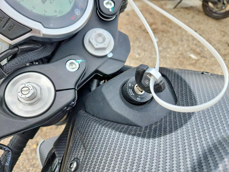 64749786 :رقم المزاد ، LCEPEWL13N6004801 vin ، 2022 Cf Moto 700 مزاد بيع