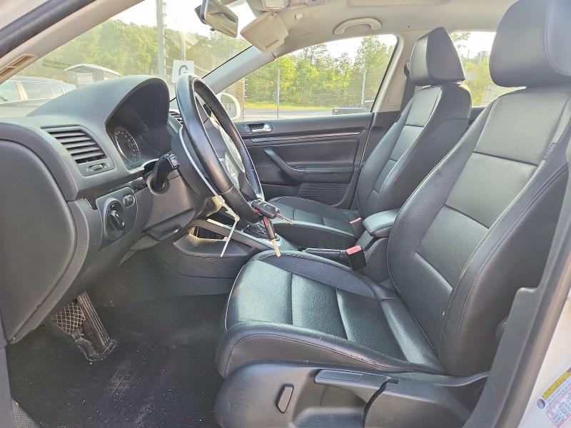 64830686 :رقم المزاد ، 3VWRZ7AJ4AM051798 vin ، 2010 Volkswagen Jetta مزاد بيع