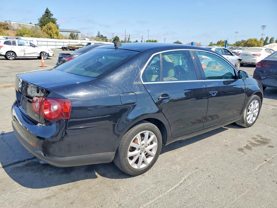 Продажа на аукционе авто 2010 Volkswagen Jetta, vin: 3VWRZ7AJ9AM036343, номер лота: 64704626