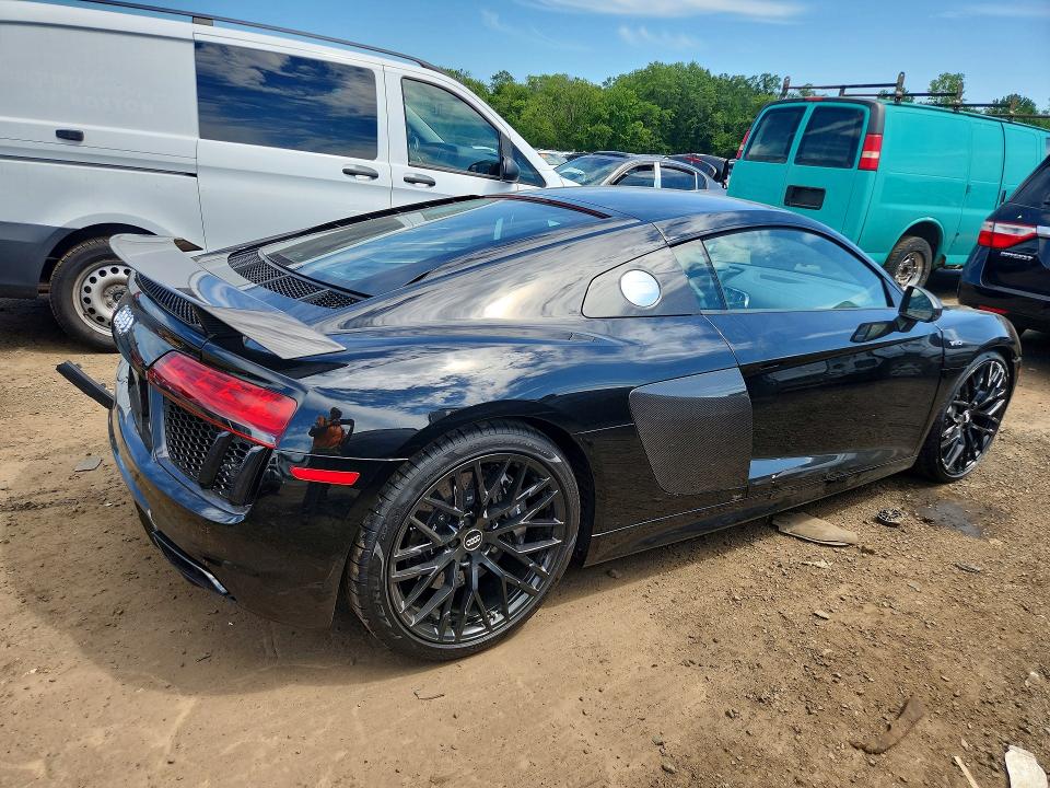 Продажа на аукционе авто 2018 Audi R8, vin: WUAKBAFX8J7901285, номер лота: 63107166