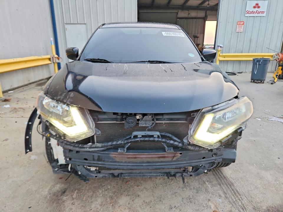 66616516 :رقم المزاد ، 5N1AT2MT2HC781783 vin ، 2017 Nissan Rogue مزاد بيع