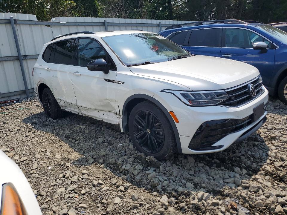 63895506 :رقم المزاد ، 3VV8B7AX6NM144854 vin ، 2022 Volkswagen Tiguan مزاد بيع