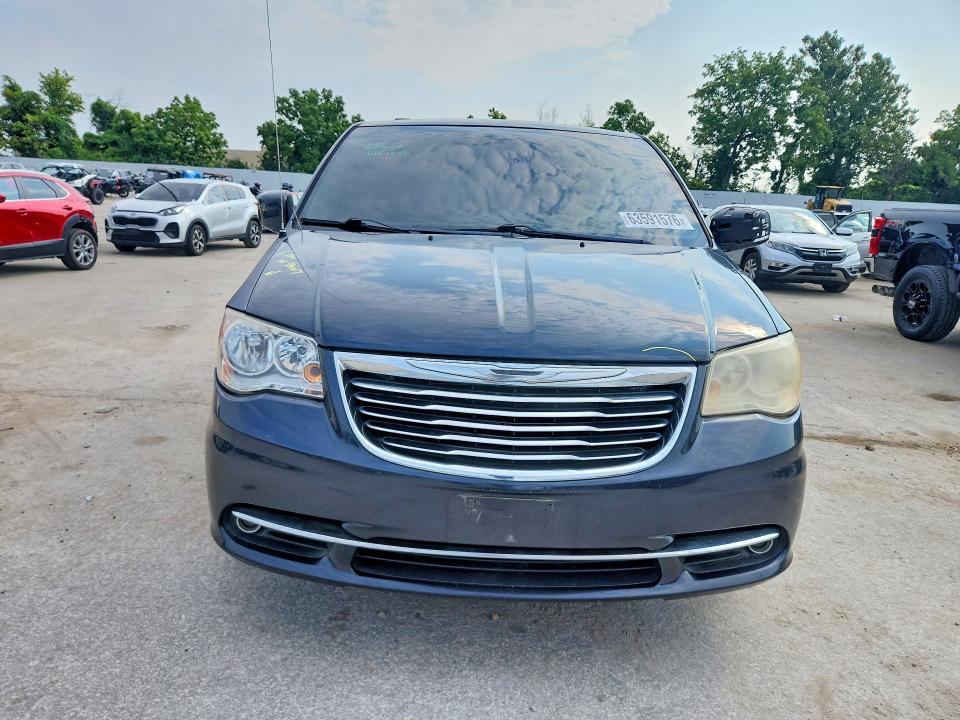 63591576 :رقم المزاد ، 2C4RC1BG3DR716689 vin ، 2013 Chrysler Town & Country مزاد بيع