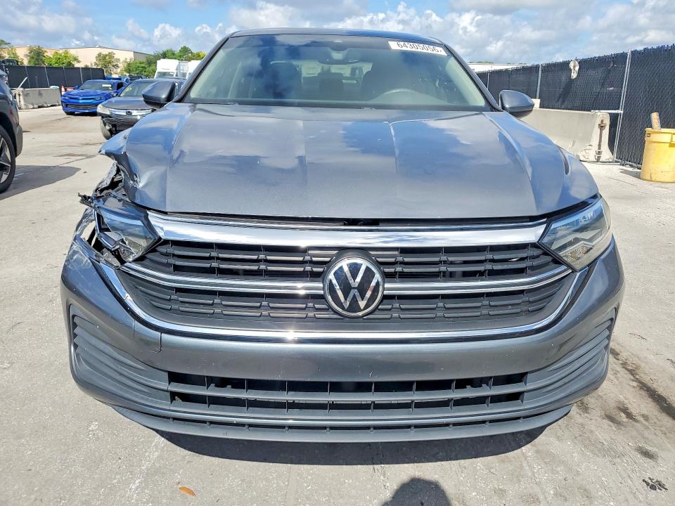 64305056 :رقم المزاد ، 3VW7M7BU1NM032758 vin ، 2022 Volkswagen Jetta مزاد بيع