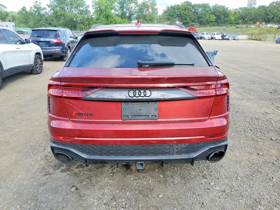 64653676 :رقم المزاد ، WU1ARBF17MD000603 vin ، 2021 Audi Rs Q8 مزاد بيع