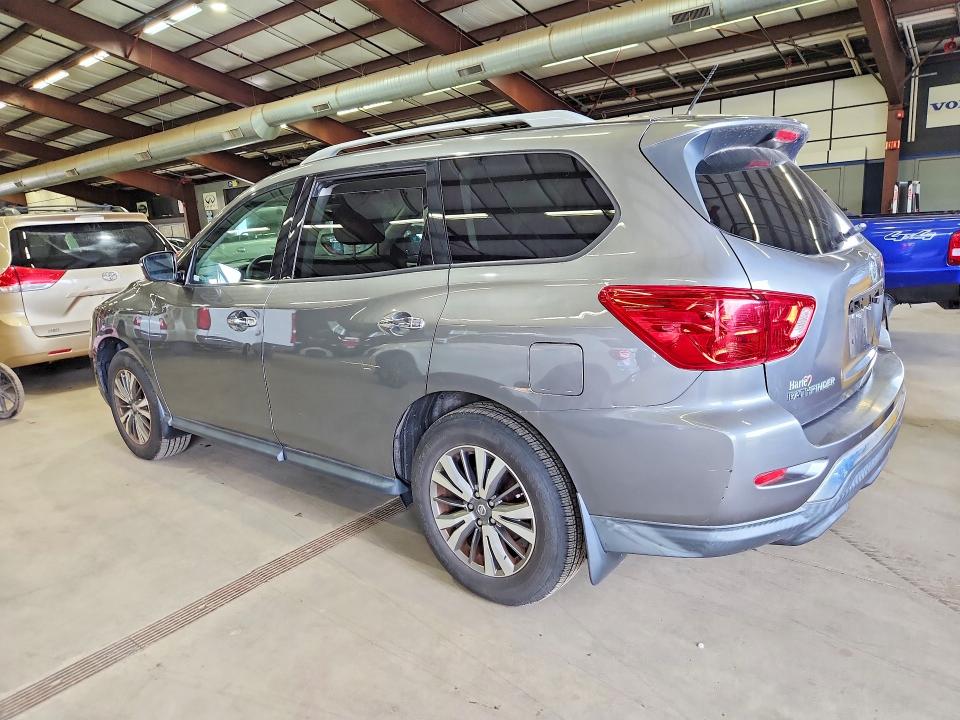 Продажа на аукционе авто 2018 Nissan Pathfinder, vin: 5N1DR2MM1JC632050, номер лота: 65307936